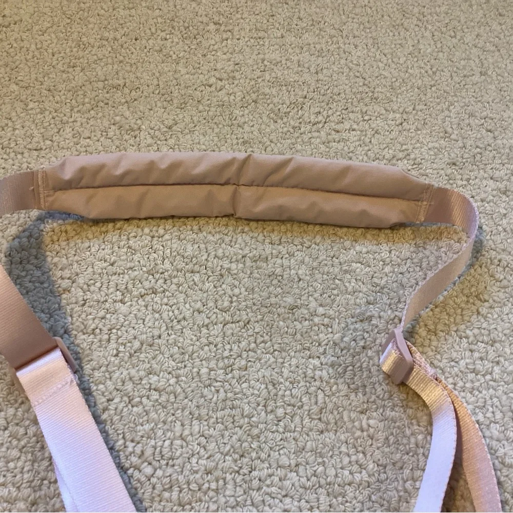 Bagsmart Water Bottle Sling Bag - Picture 3 of 6
